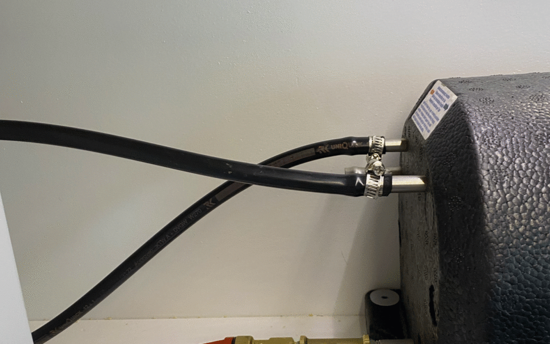 Le chauffe-eau (12V + échangeur thermique)