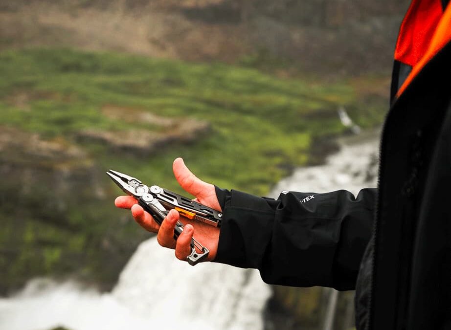 L’indispensable de la vie en van le leatherman